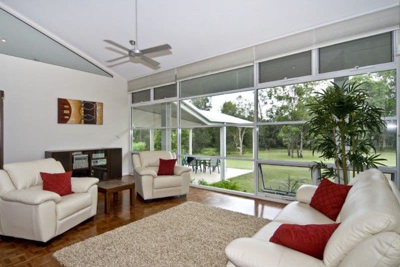 28 Riverdowns Crescent, HELENSVALE QLD 4212, Helensvale - Thumbnail 3