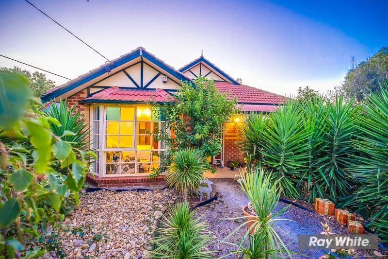 10 Wyena Court, Hoppers Crossing VIC 3029, Hoppers Crossing - Thumbnail 4