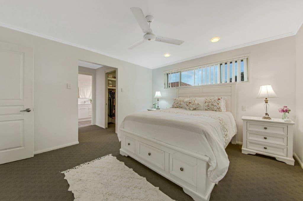 8 Richard Street, Boyne Island QLD 4680, Boyne Island - Thumbnail 3