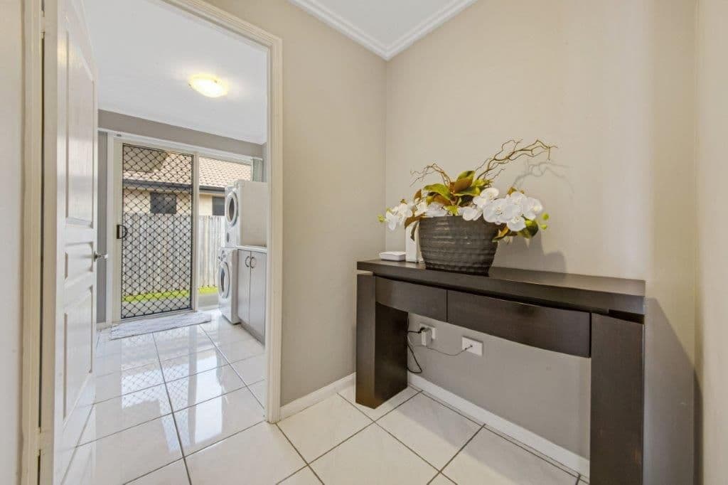 8 Richard Street, Boyne Island QLD 4680, Boyne Island - Thumbnail 5