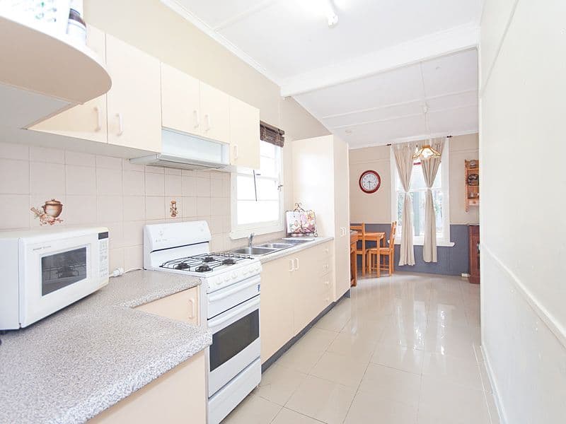 15 Orford Street, TARRAGINDI QLD 4121, Tarragindi - Thumbnail 4