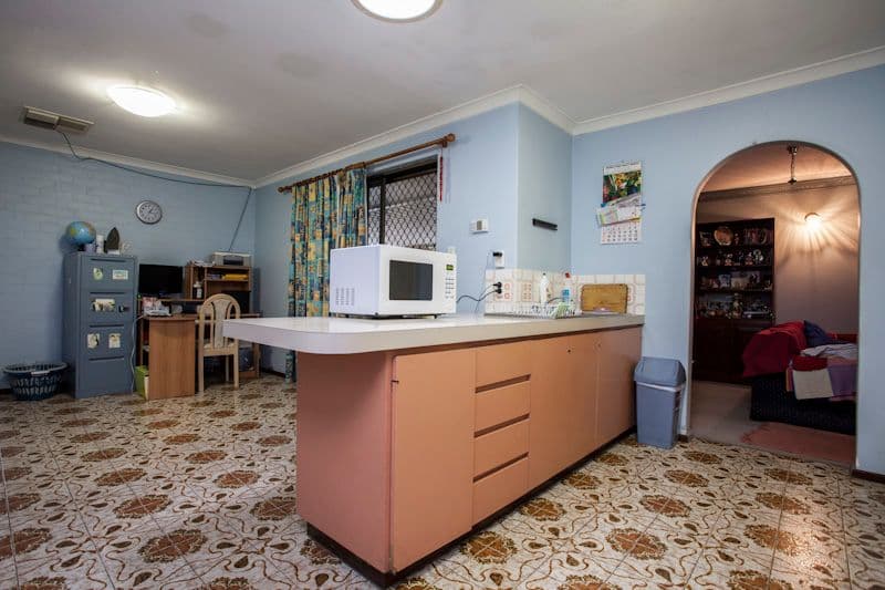 112 Gabriel Street, CLOVERDALE WA 6105, Cloverdale - Thumbnail 4