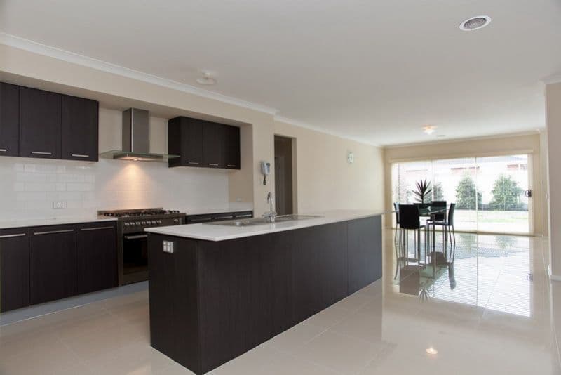 35 Greenfields Drive, EPPING VIC 3076, Epping - Thumbnail 2