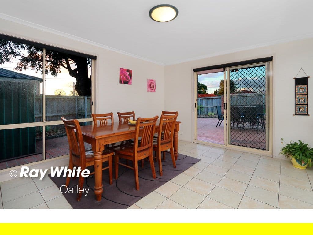 33 Kerrie Crescent, Peakhurst NSW 2210, Peakhurst - Thumbnail 4