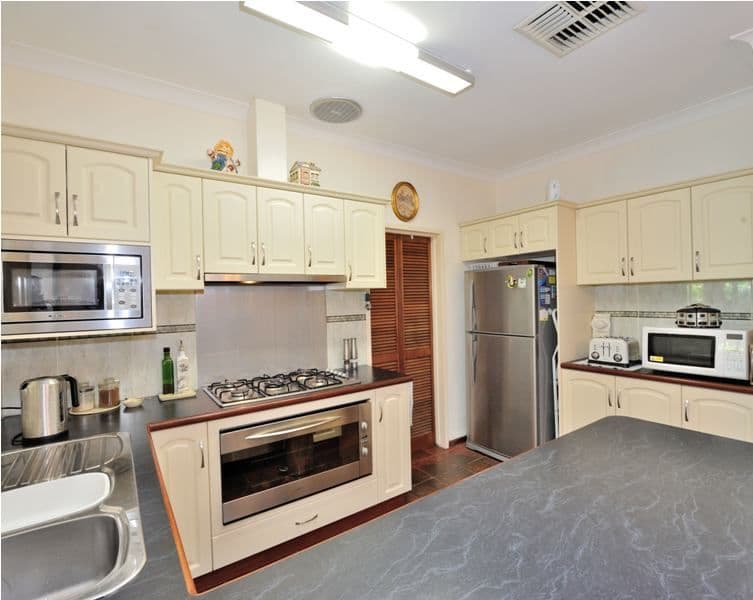 15 Hawkins Street, ROCKINGHAM WA 6168, Rockingham - Thumbnail 3