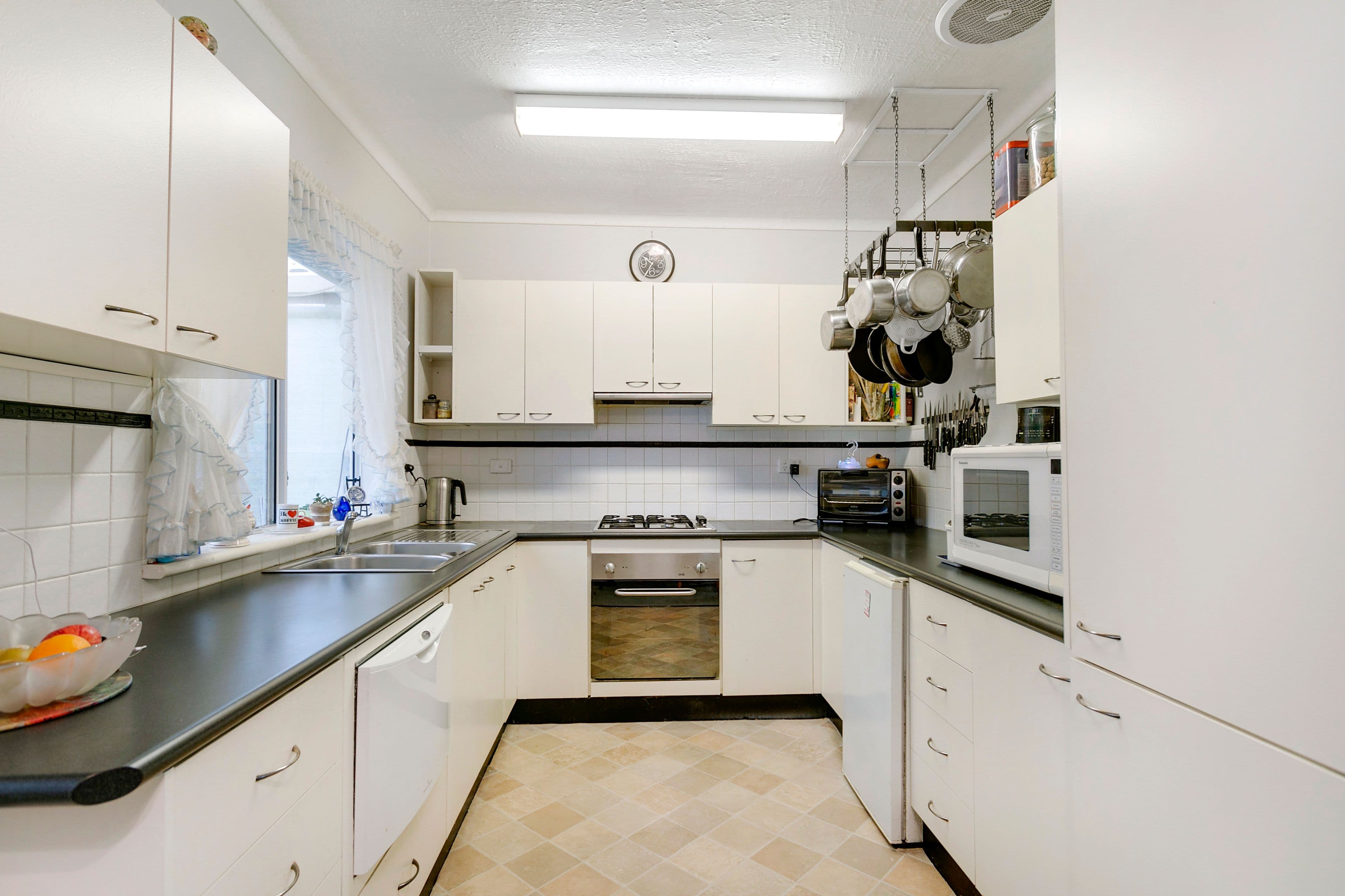 12 Hodges Street, Seaford VIC 3198, Seaford - Thumbnail 2