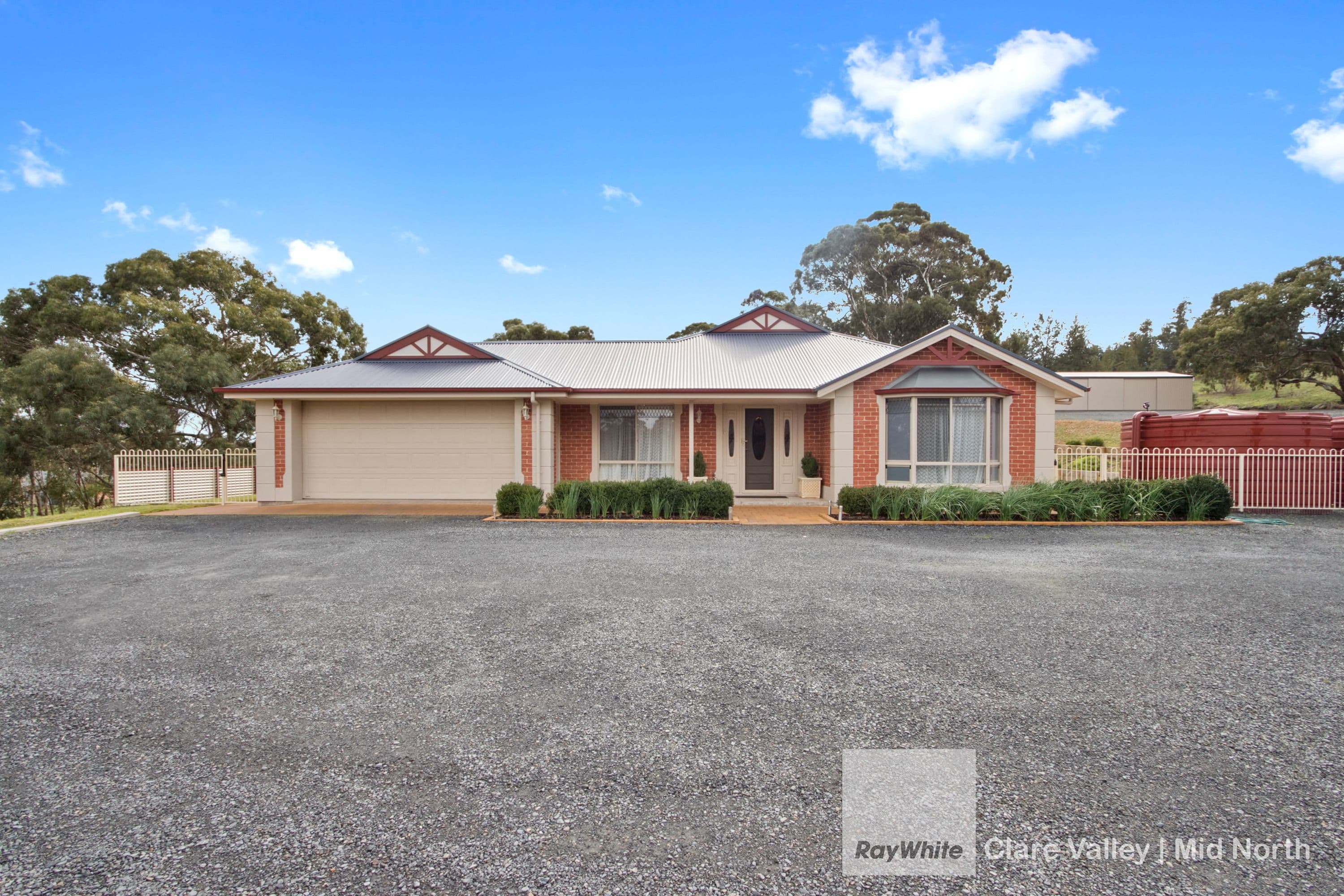 23 Norman Drive, Clare SA 5453, Clare - Thumbnail 2