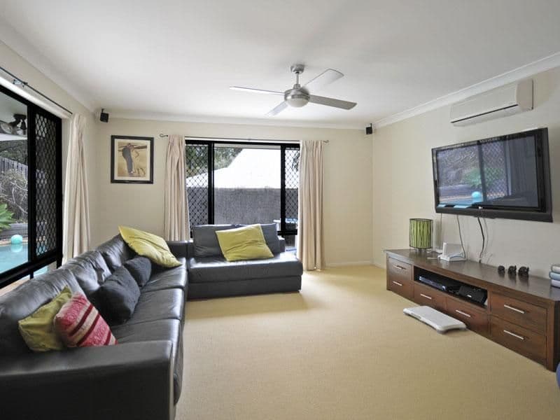 44 Hibertia Avenue, ELANORA QLD 4221, Elanora - Thumbnail 4