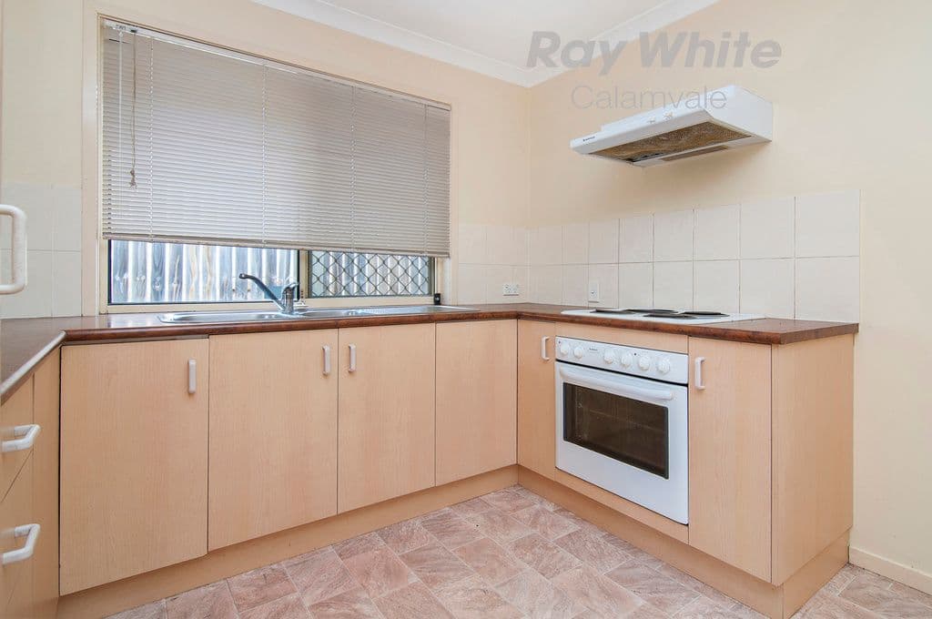 33 Robinson Crescent, RUNCORN QLD 4113, Runcorn - Thumbnail 3