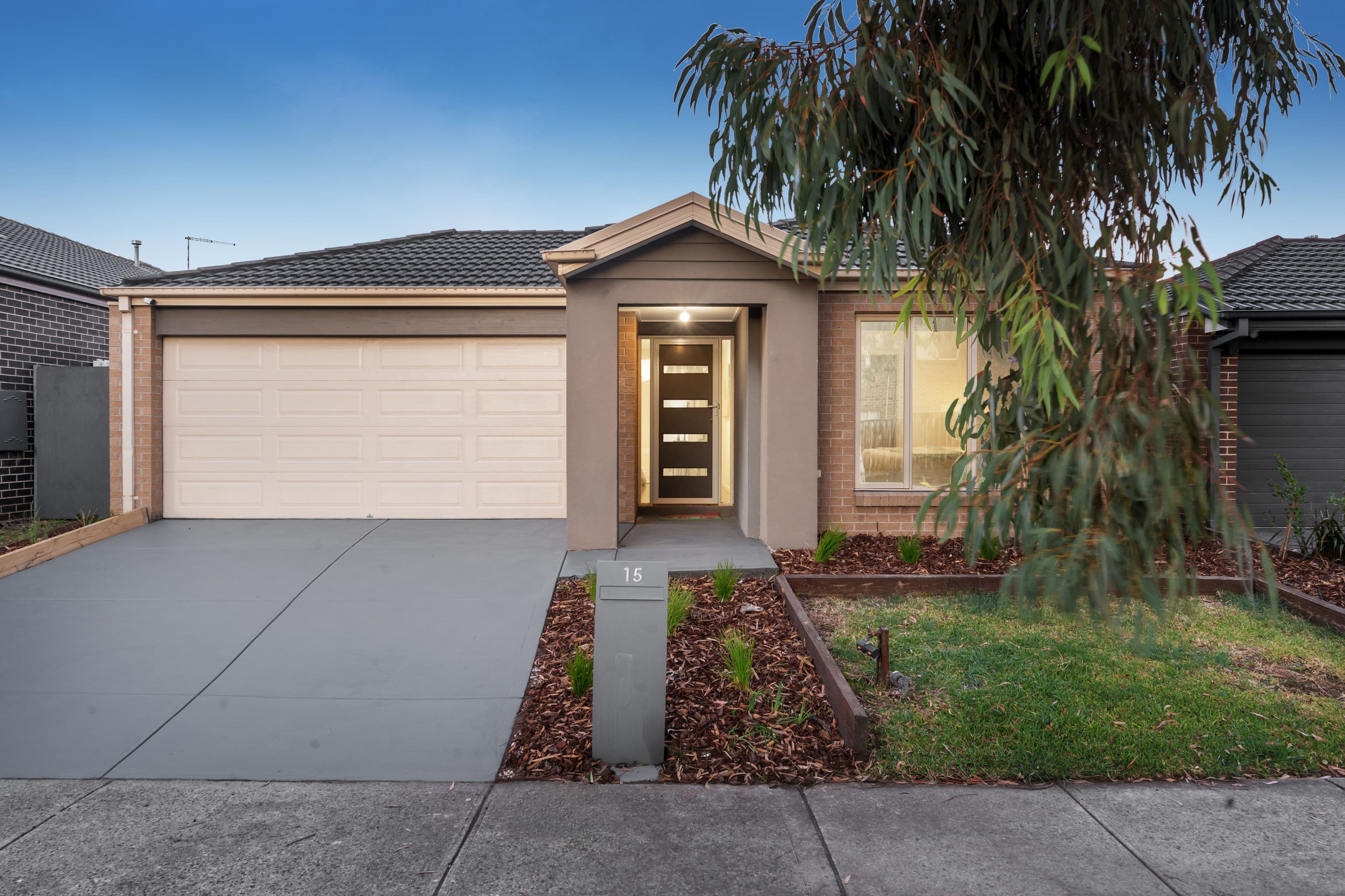 15 Aralia Way, Mernda VIC 3754, Mernda - Image 1