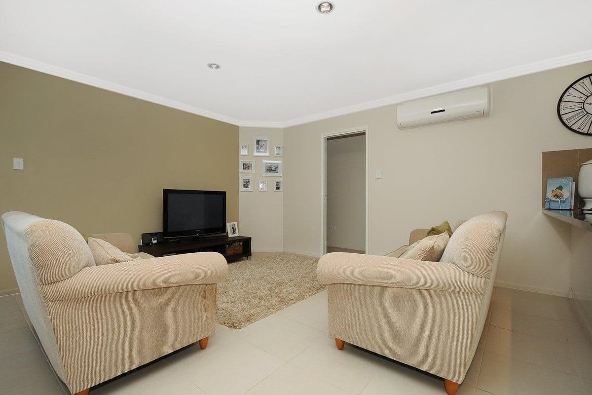 31 Sommariva Street, WESTBROOK QLD 4350, Westbrook - Thumbnail 3
