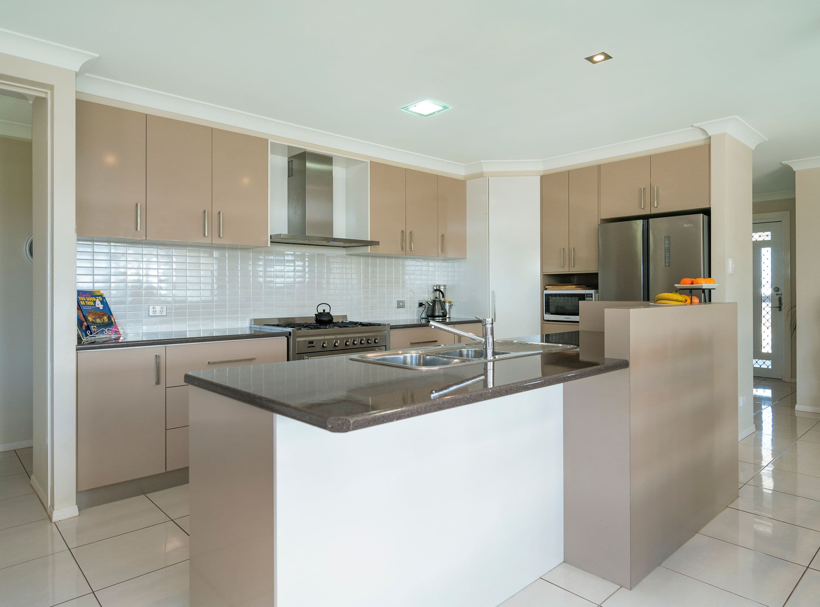 8 Plover Court, Highfields QLD 4352, Highfields - Thumbnail 3