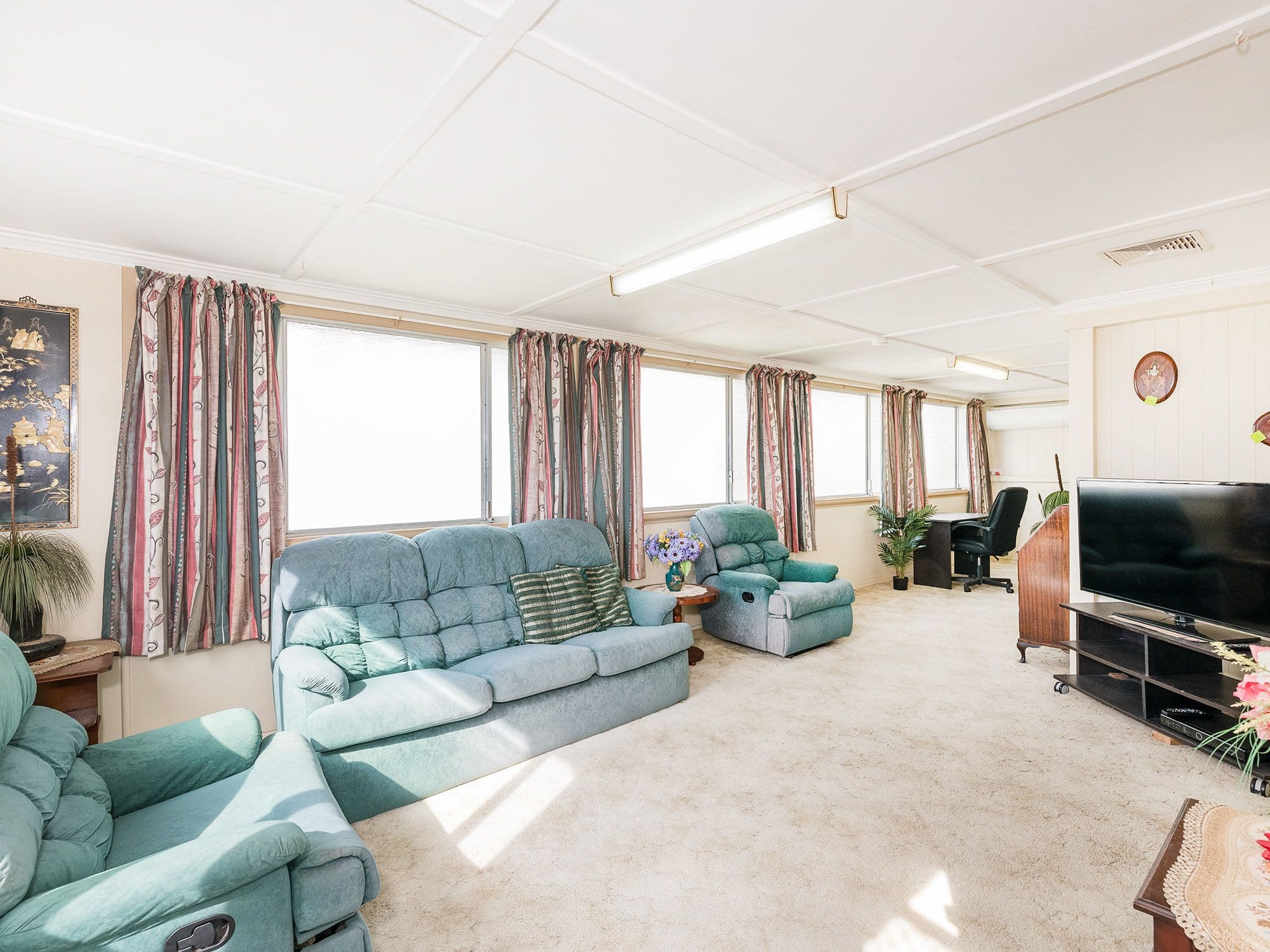 3 Lamette Street, Holland Park QLD 4121, Holland Park - Thumbnail 2