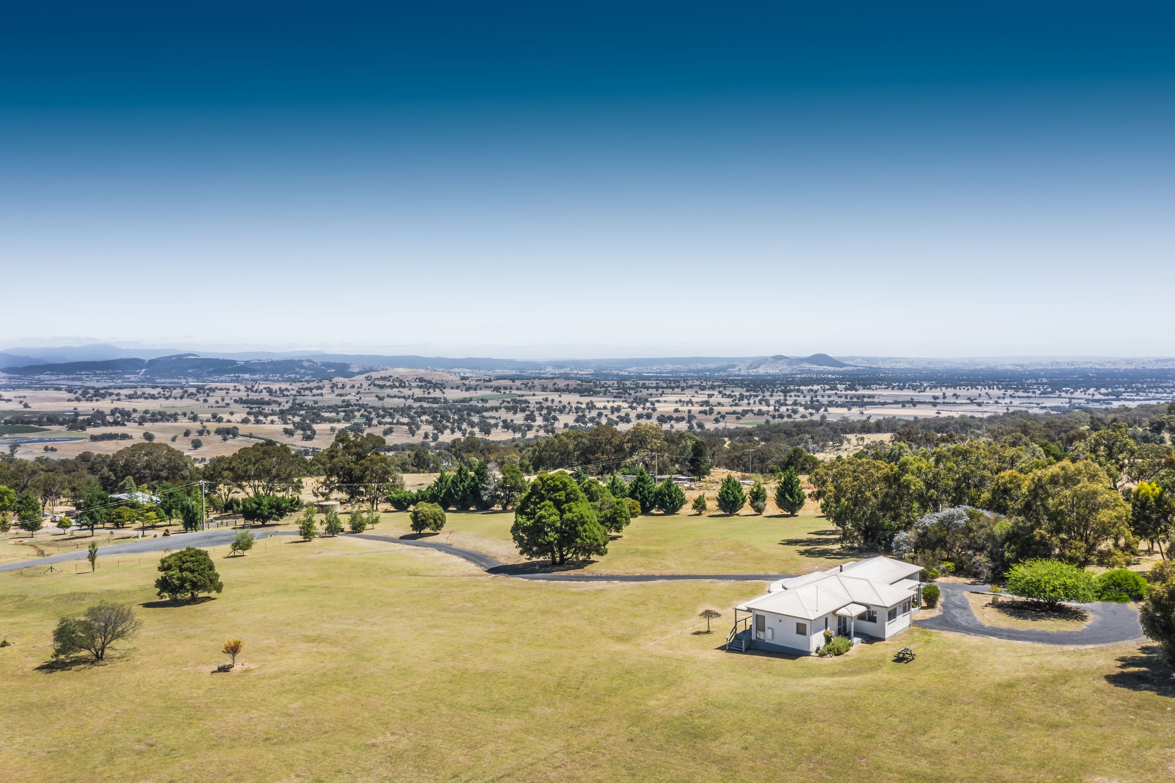 136 Lochiel Road, Barwite VIC 3722, Barwite - Image 1
