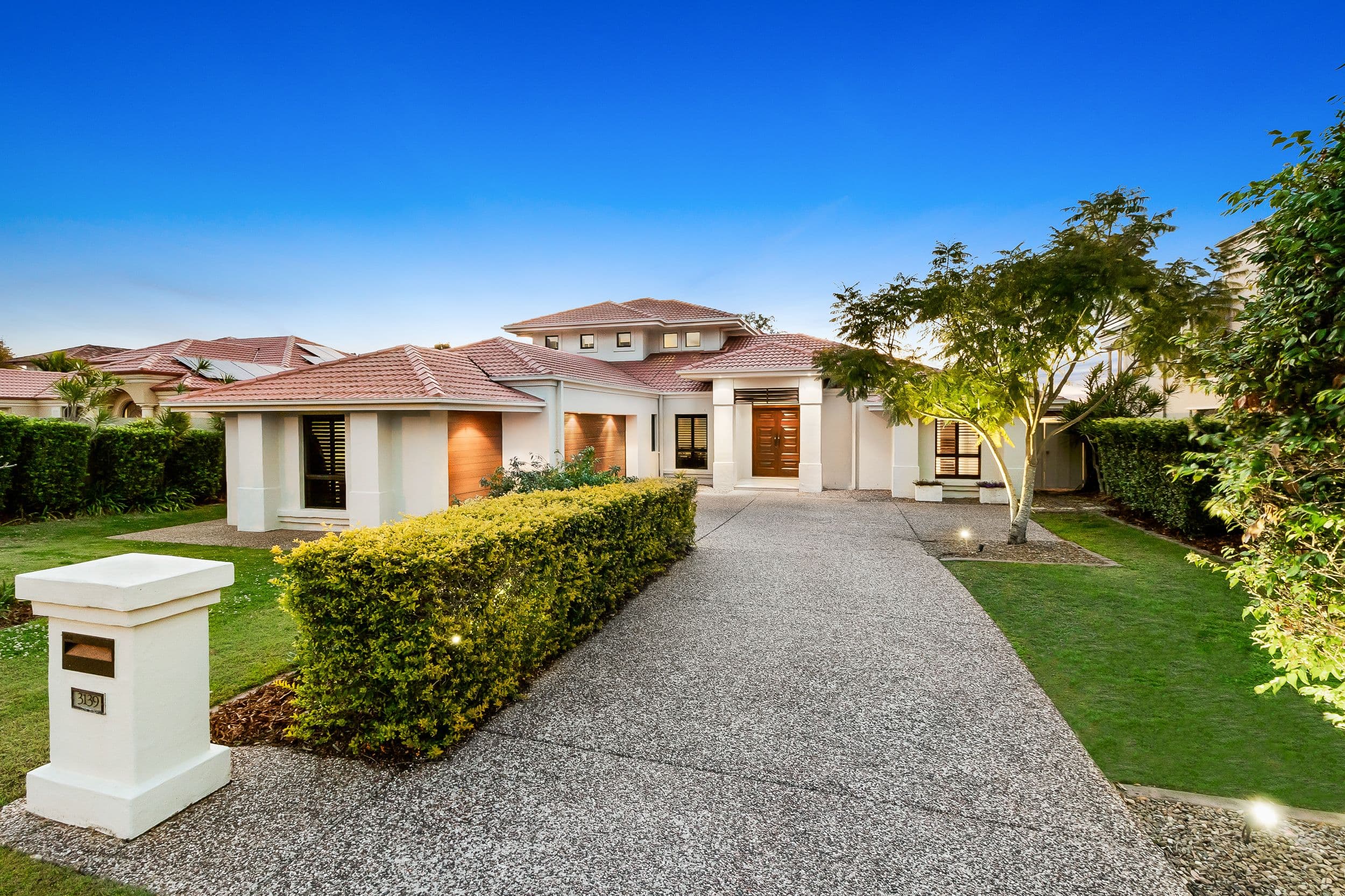 3139 Riverleigh Drive, Hope Island QLD 4212, Hope Island - Thumbnail 2