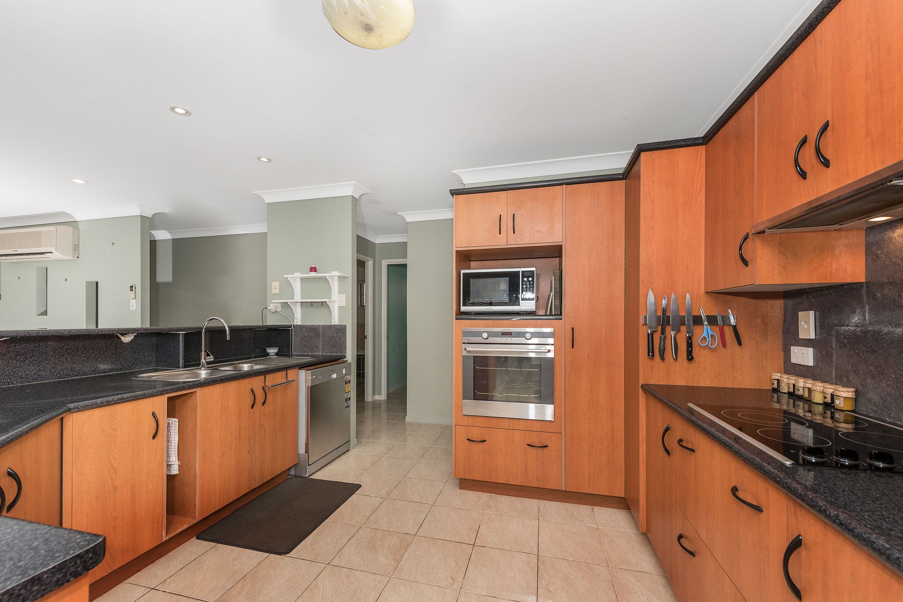 33 Miller Circuit, Kirwan QLD 4817, Kirwan - Thumbnail 3