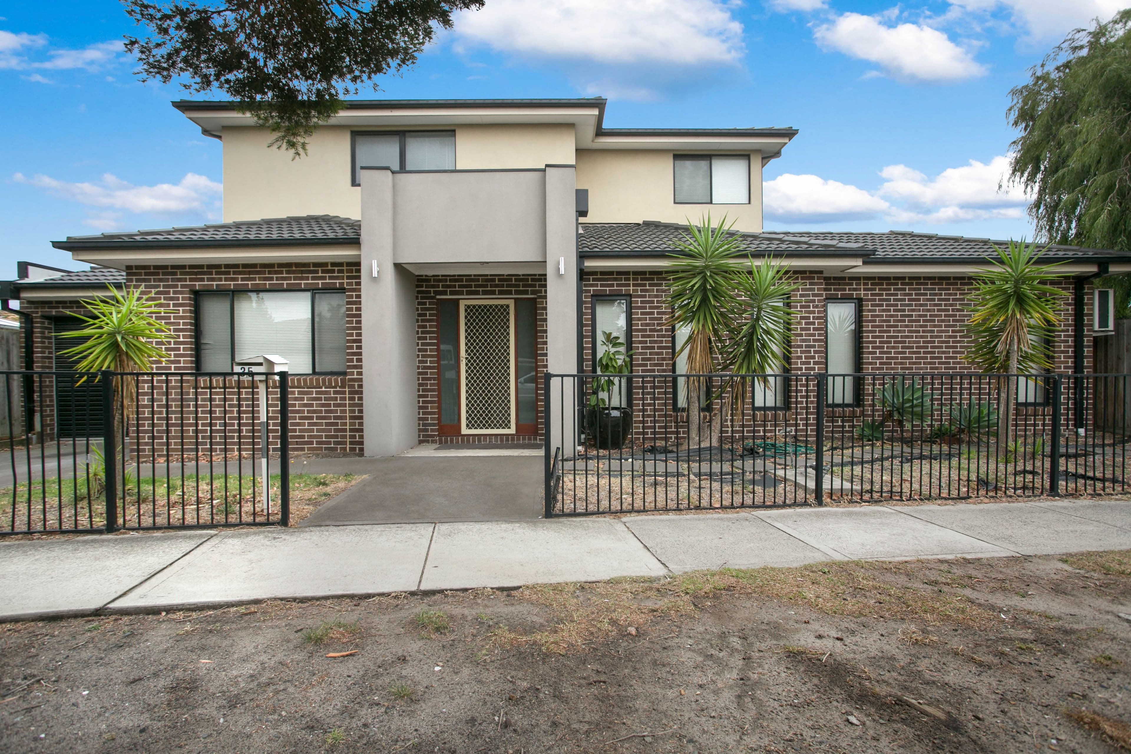 35 Earnshaw Drive, Carrum Downs VIC 3201, Carrum Downs - Image 1
