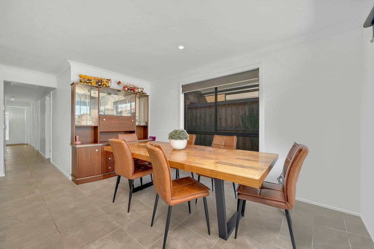23 Liston Avenue, Tarneit VIC 3029, Tarneit - Thumbnail 5