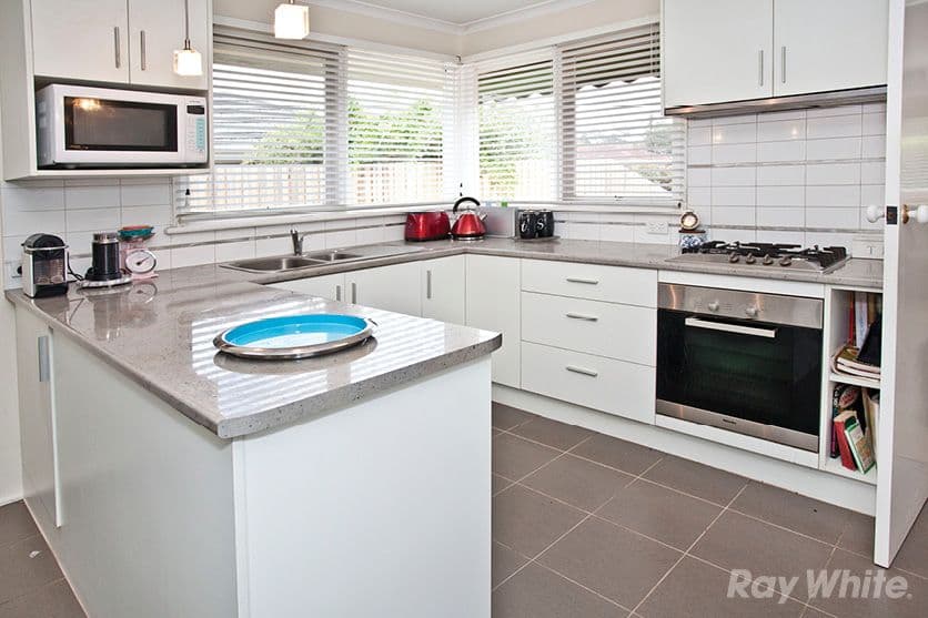 12 Brighton Street, Glen Waverley VIC 3150, Glen Waverley - Thumbnail 2