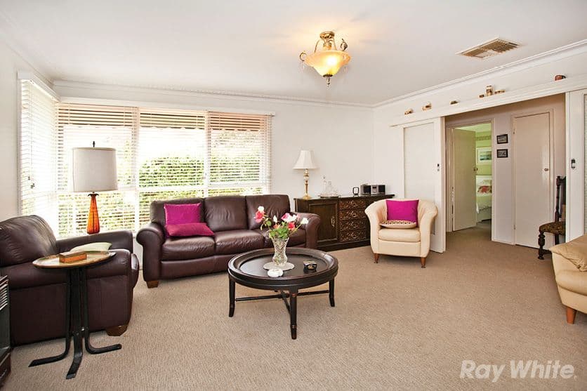 12 Brighton Street, Glen Waverley VIC 3150, Glen Waverley - Thumbnail 4