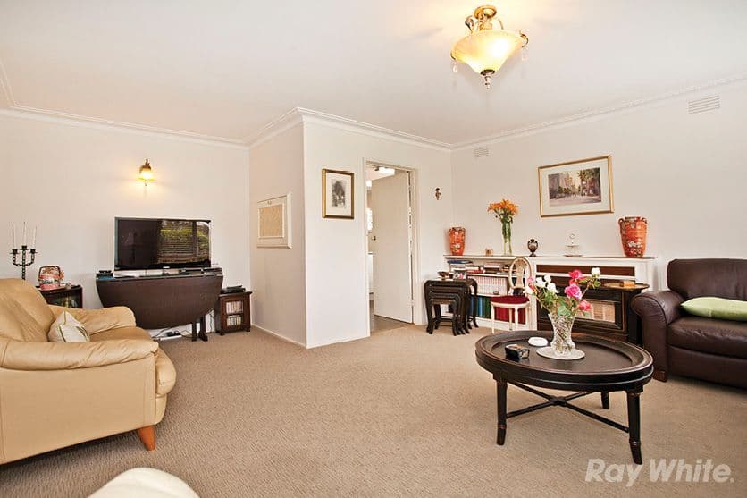 12 Brighton Street, Glen Waverley VIC 3150, Glen Waverley - Thumbnail 5
