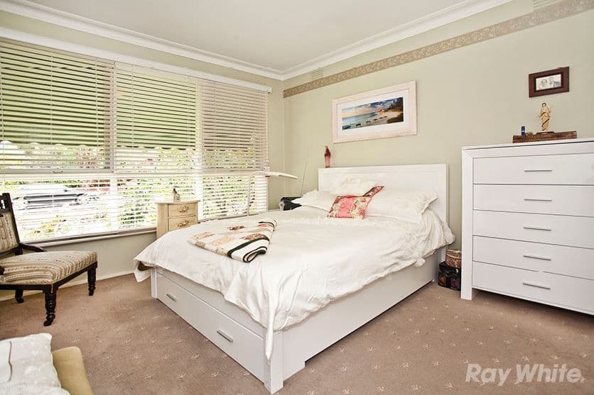 12 Brighton Street, Glen Waverley VIC 3150, Glen Waverley - Thumbnail 6