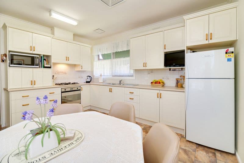 38 Noorong Avenue, BUNDOORA VIC 3083, Bundoora - Thumbnail 5