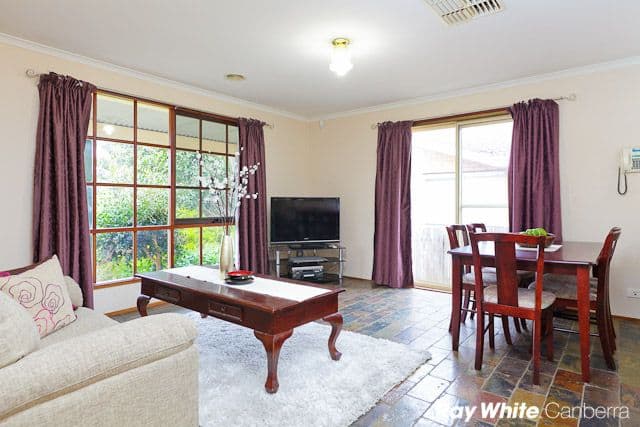 47 Burtt Crescent, CALWELL ACT 2905, Calwell - Thumbnail 3