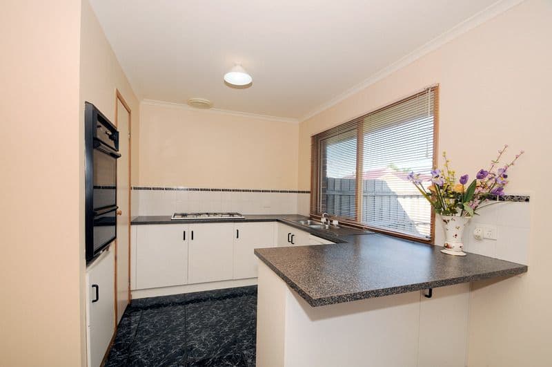 75 Kearney Drive, ASPENDALE GARDENS VIC 3195, Aspendale Gardens - Thumbnail 2