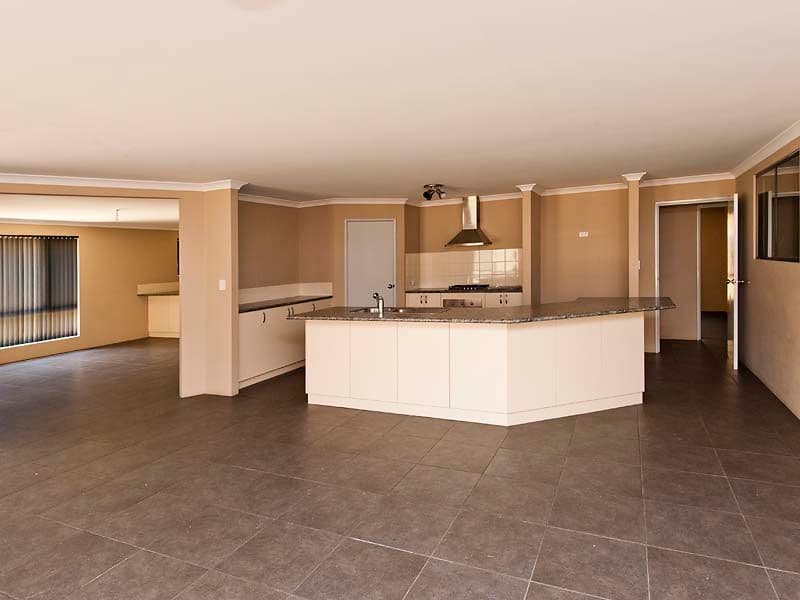 34 Makybe Drive, BALDIVIS WA 6171, Baldivis - Thumbnail 3