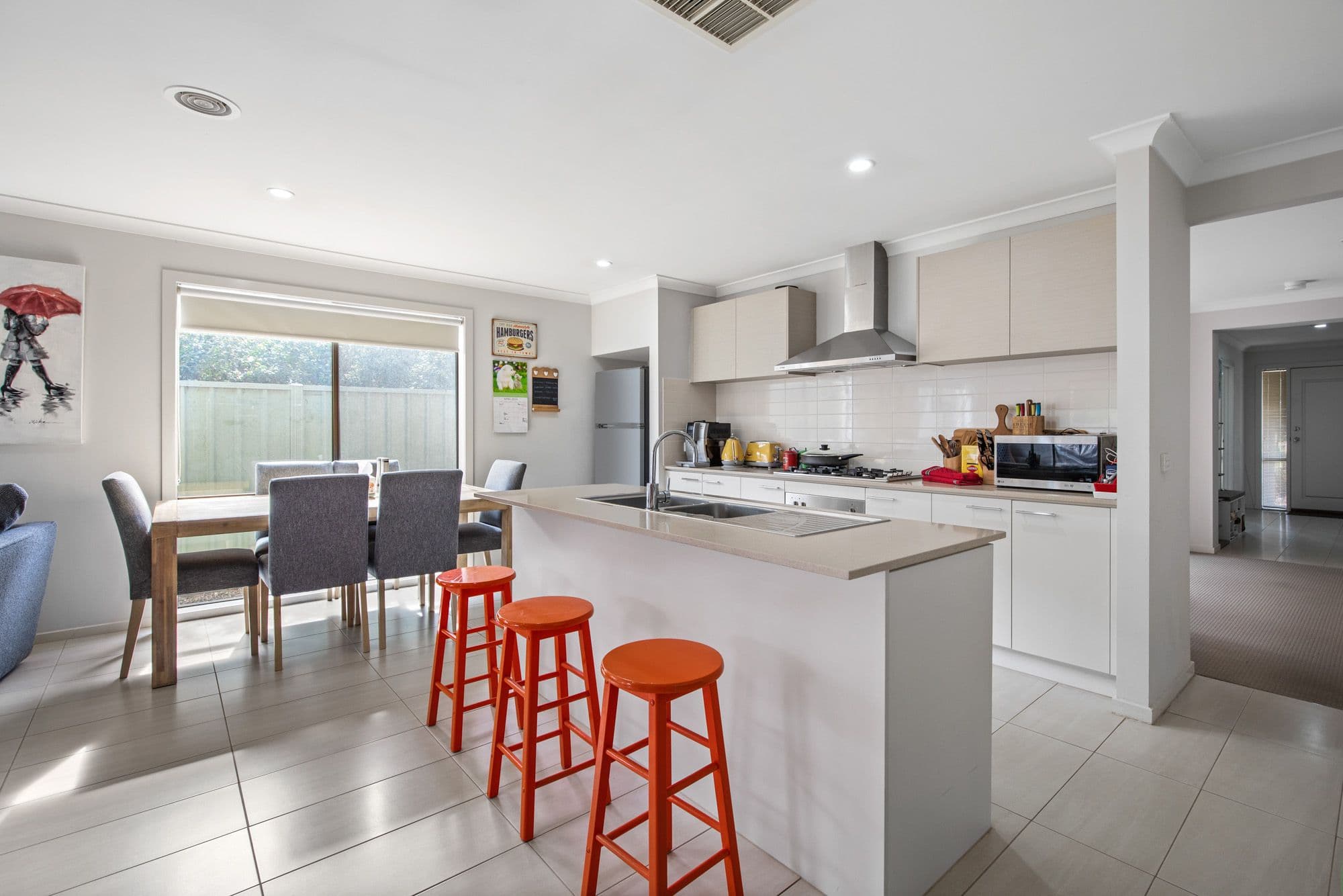 24 Ologhlen Drive, Wyndham Vale VIC 3024, Wyndham Vale - Thumbnail 2