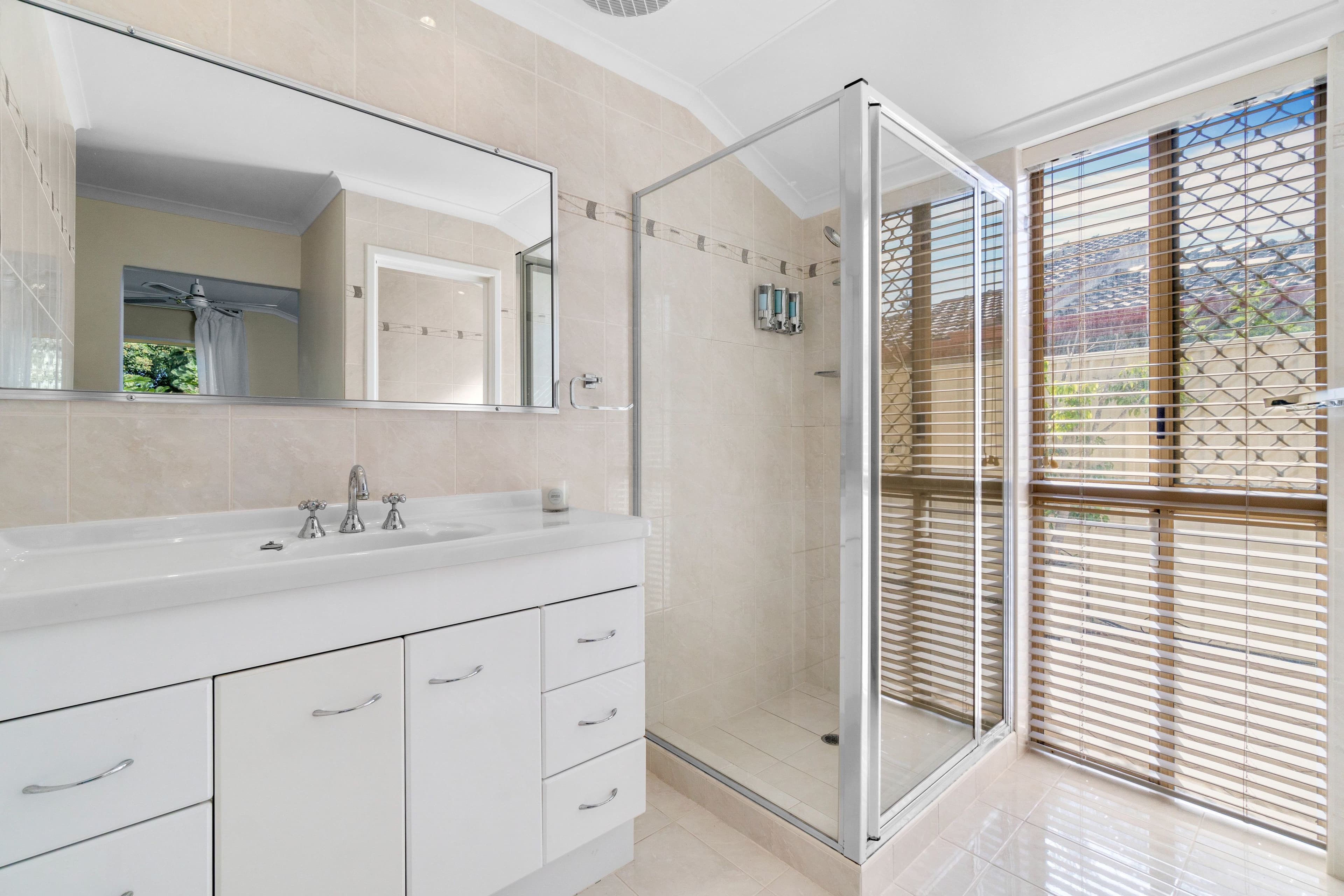 14 Barranjoey Way, Sorrento WA 6020, Sorrento - Thumbnail 8