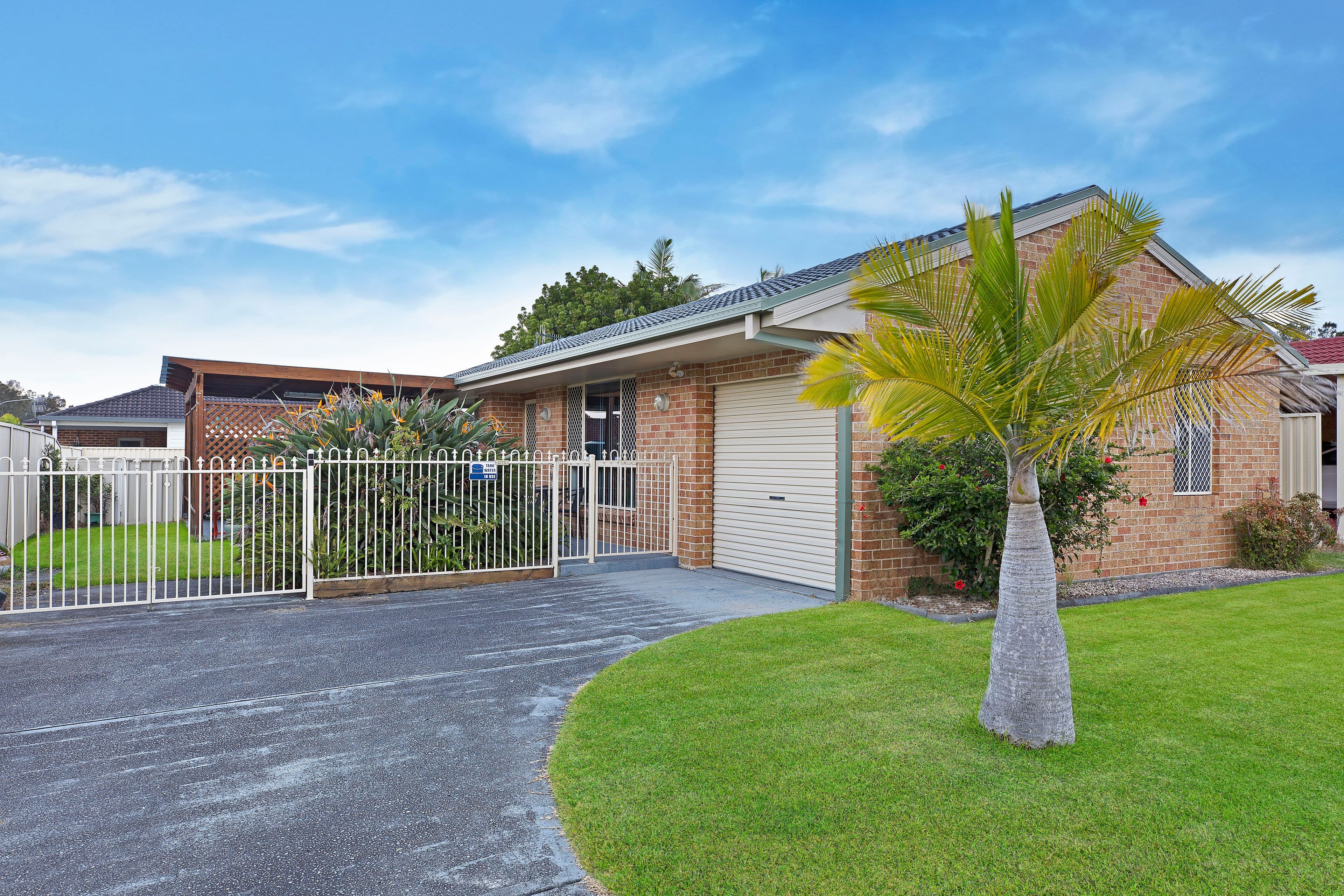 32 Castlereagh Crescent, Bateau Bay NSW 2261, Bateau Bay - Image 1