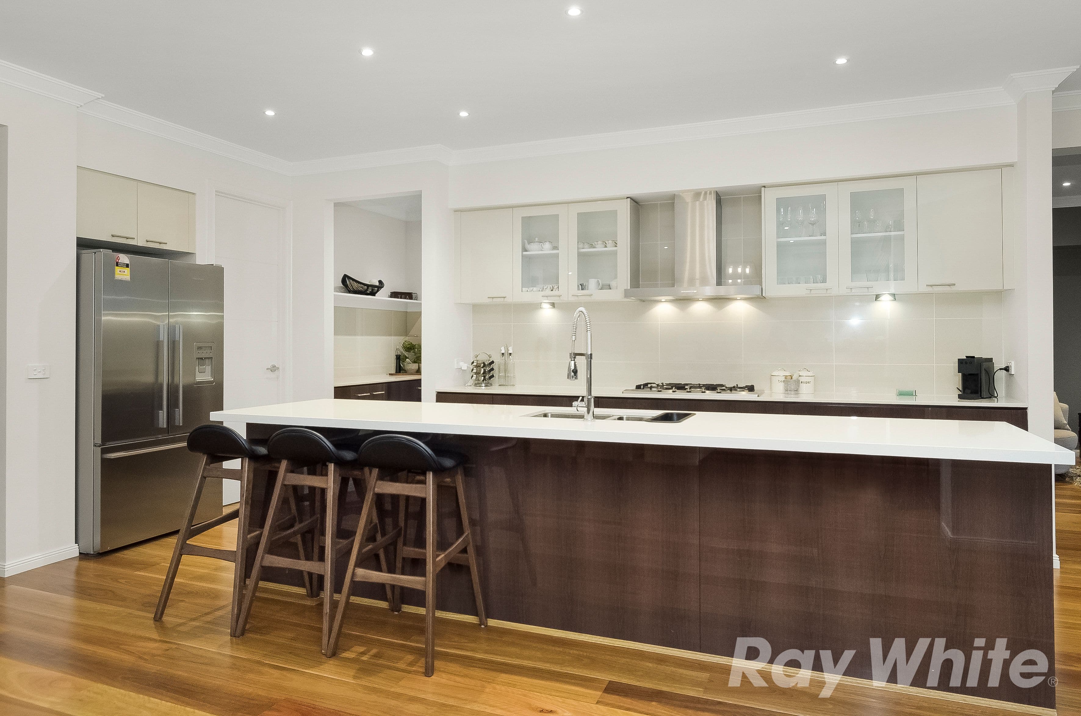 4 Trevor Court, Mount Waverley VIC 3149, Mount Waverley - Thumbnail 4