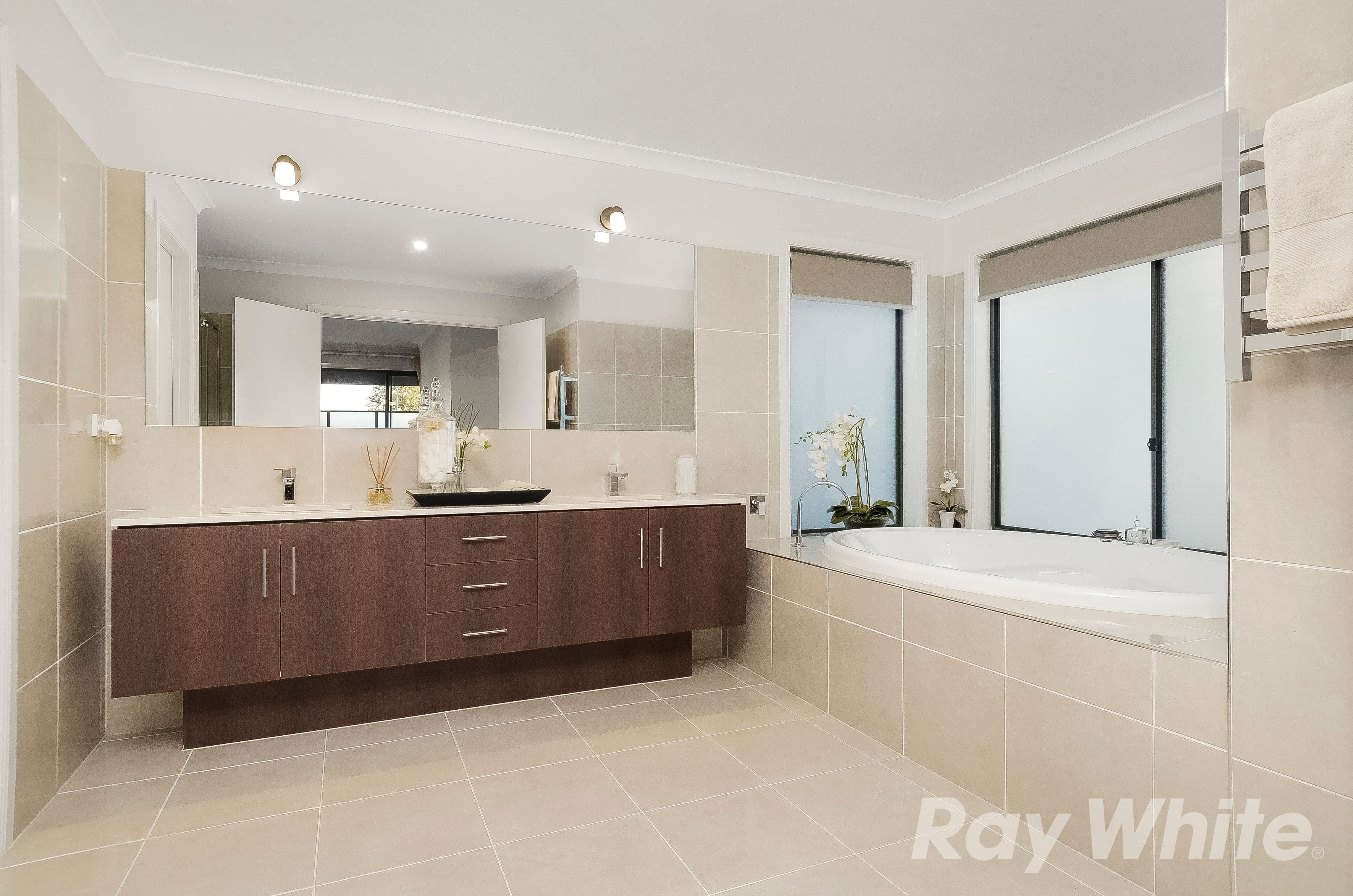 4 Trevor Court, Mount Waverley VIC 3149, Mount Waverley - Thumbnail 8