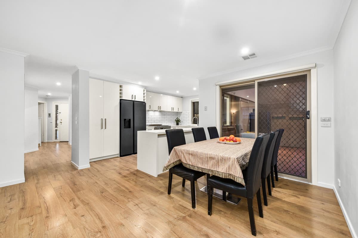 16 Godwin Avenue, Narre Warren VIC 3805, Narre Warren - Thumbnail 5
