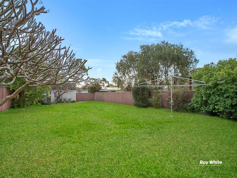 77 Green Point Road, Oyster Bay - Thumbnail 2
