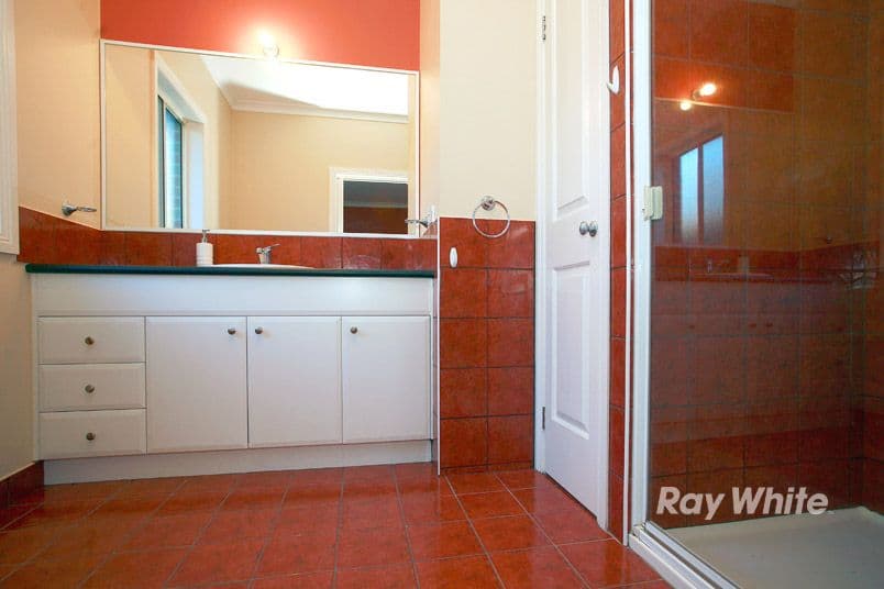 17 Towerhill Boulevard, LYNBROOK VIC 3975, Lynbrook - Thumbnail 8