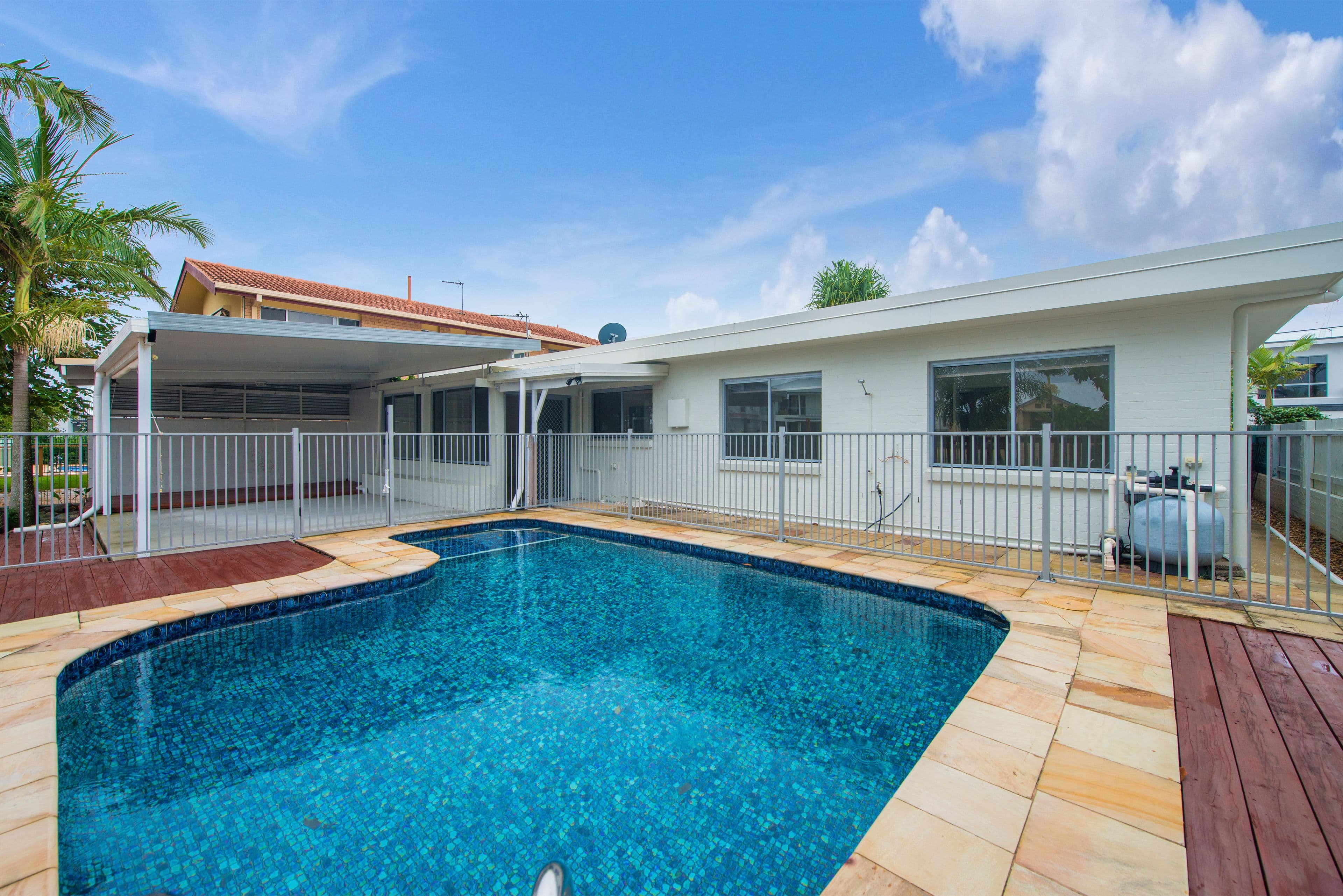 9 Coral Gables Key, Broadbeach Waters QLD 4218, Broadbeach Waters - Thumbnail 3