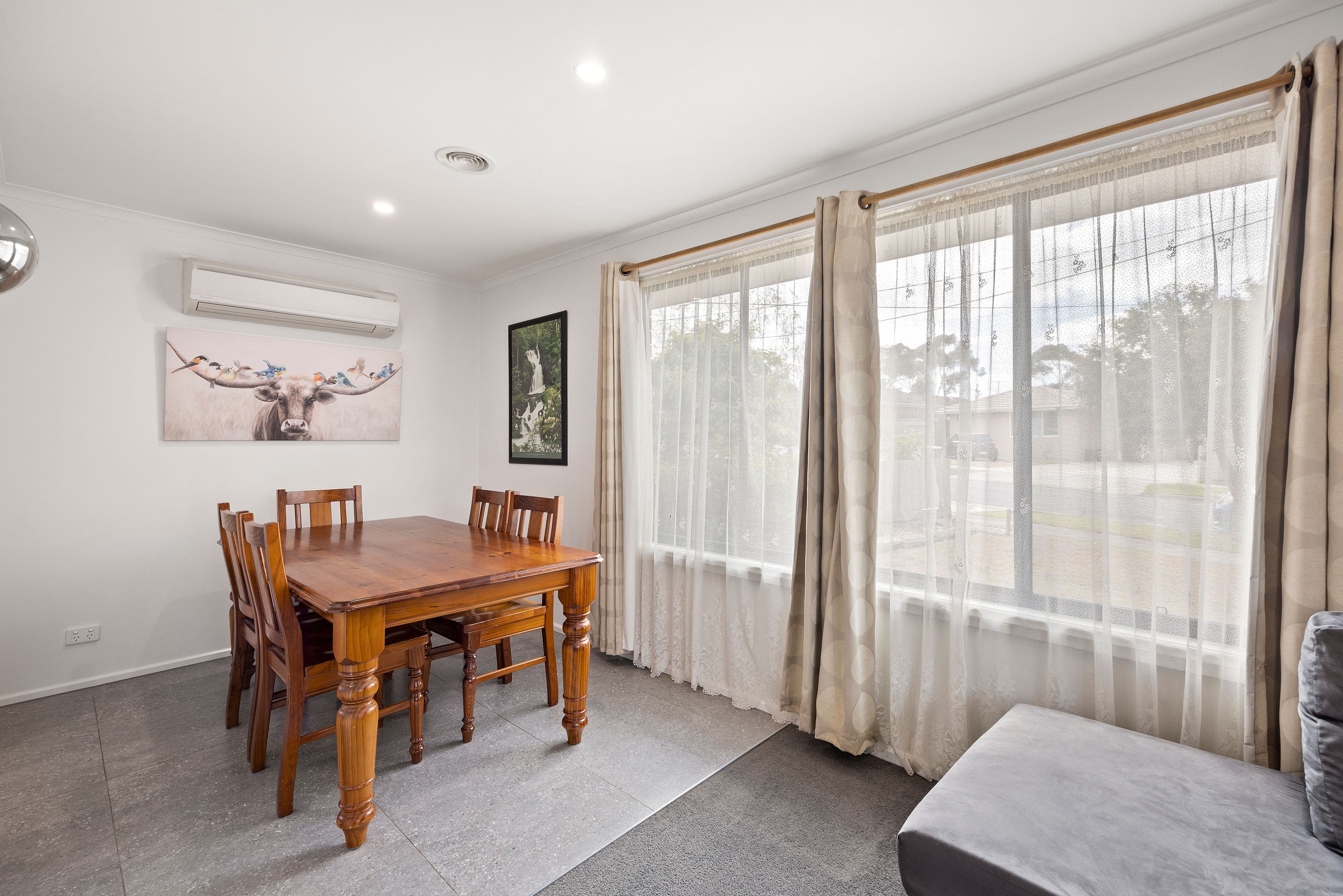 4 Gordon Street, Sunbury VIC 3429, Sunbury - Thumbnail 4