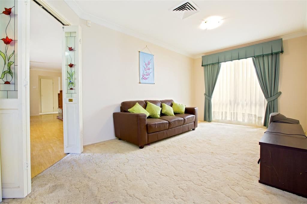 2 Binnit Place, GLENMORE PARK NSW 2745, Glenmore Park - Thumbnail 3