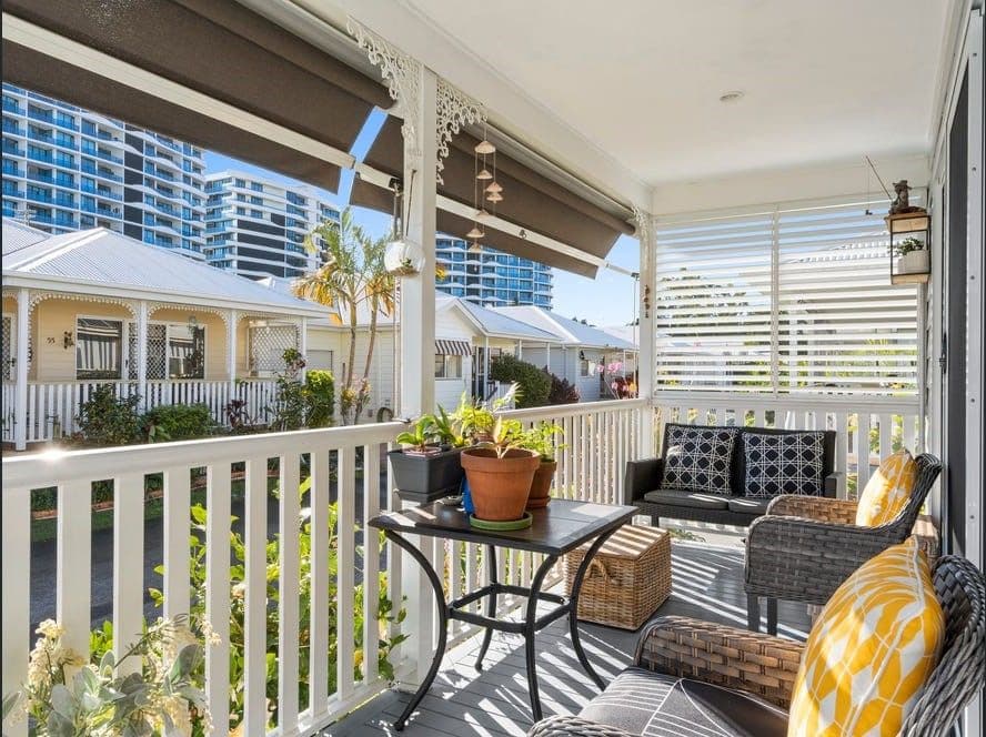 11 Treasure Island Drive, Biggera Waters QLD 4216, Biggera Waters - Thumbnail 2