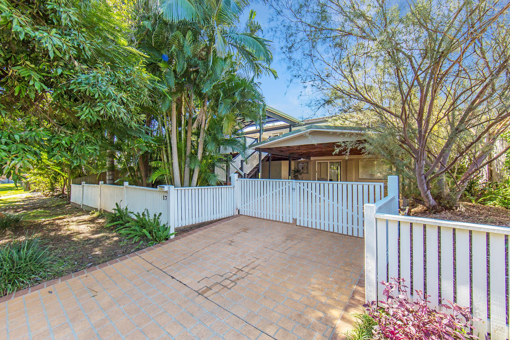 104/220 The Esplanade, Burleigh Heads QLD 4220, Burleigh Heads - Thumbnail 3