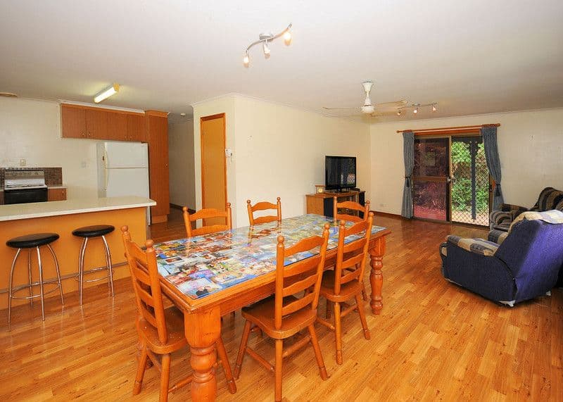 40 Garden Drive, URANGAN QLD 4655, Urangan - Thumbnail 5