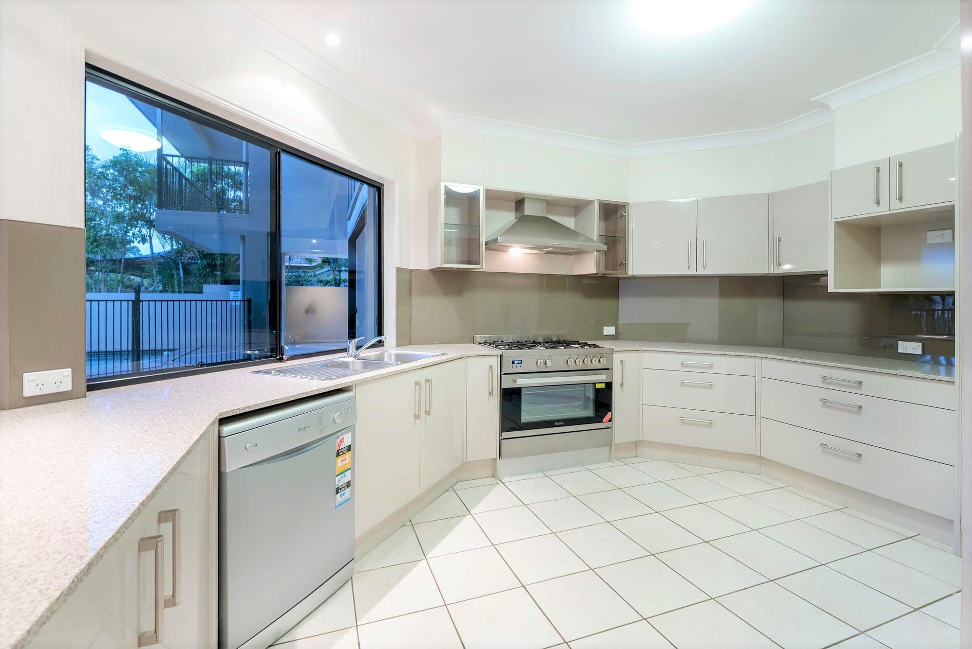 36 Saltwater Terrace, Helensvale QLD 4212, Helensvale - Thumbnail 6