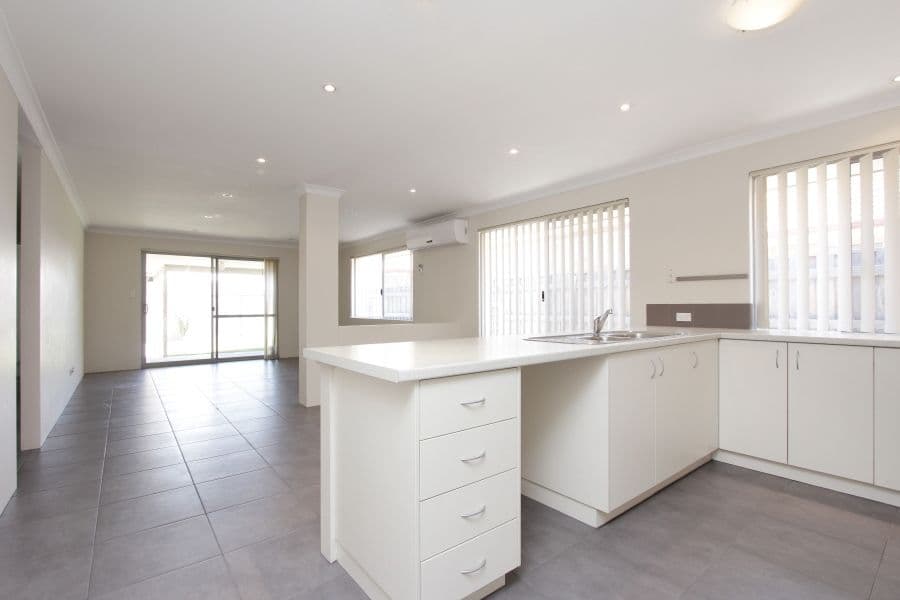 20 Weyba Turn, ELLENBROOK WA 6069, Ellenbrook - Thumbnail 2