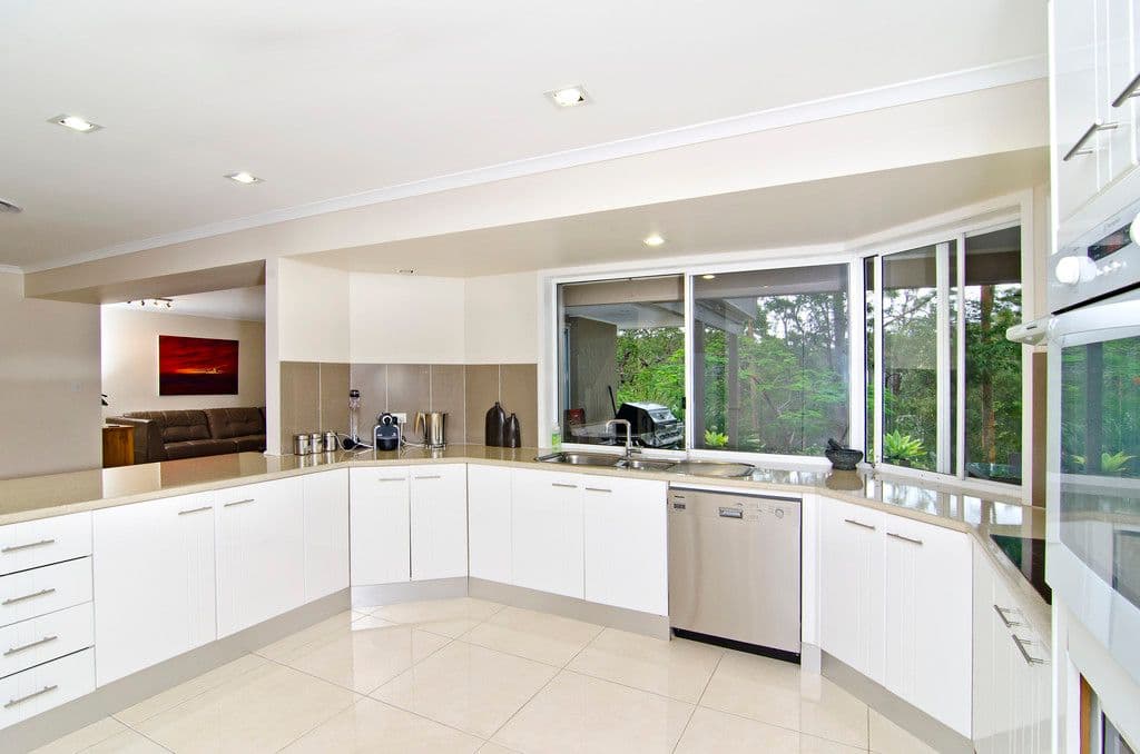 40 Buckingham Way, ELANORA QLD 4221, Elanora - Thumbnail 2