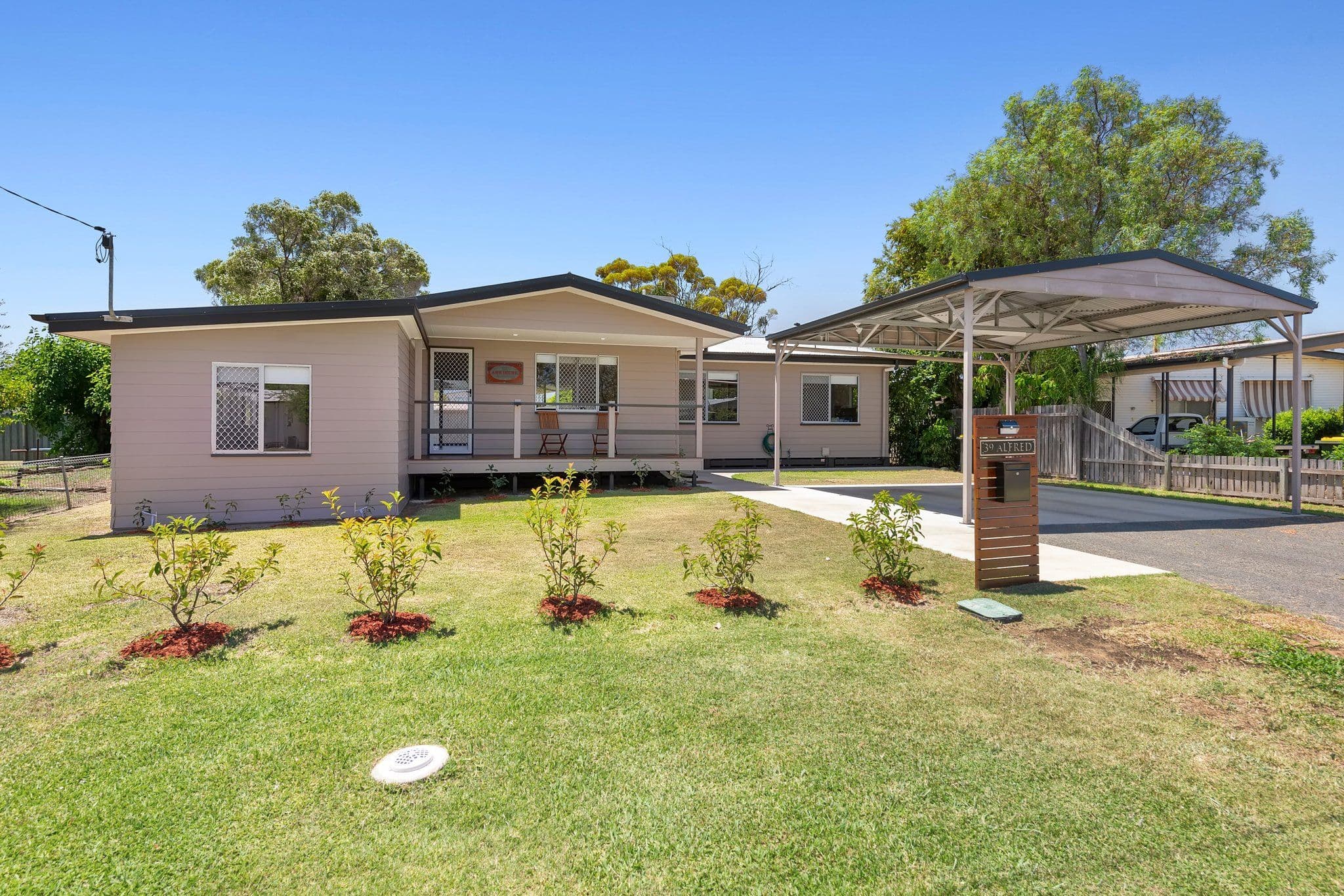 39 Alfred Street, Dalby QLD 4405, Dalby - Thumbnail 2
