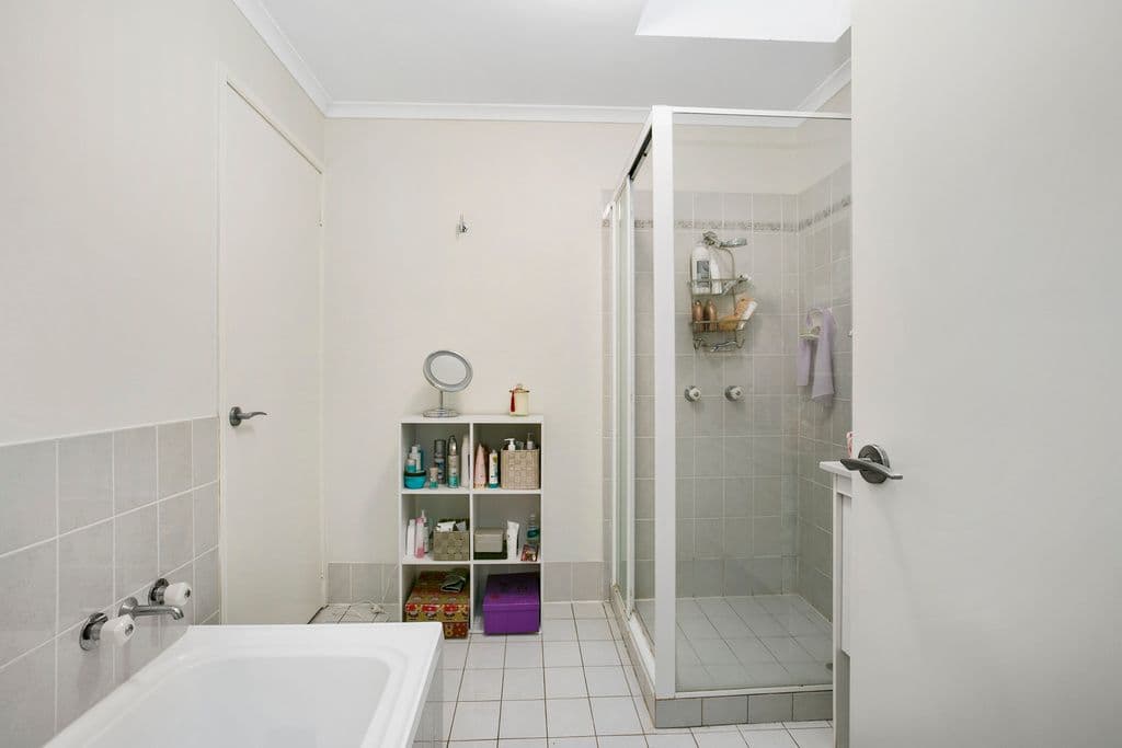 251 Christine Avenue, Varsity Lakes QLD 4227, Varsity Lakes - Thumbnail 5
