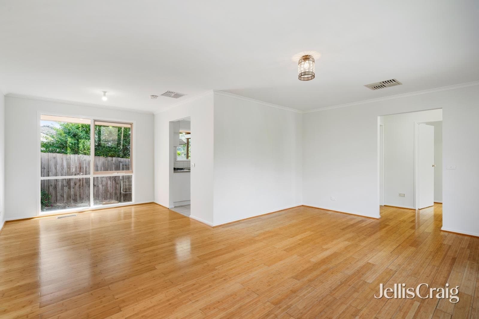 2/14 Mantell Street, Doncaster East, Doncaster East - Thumbnail 3